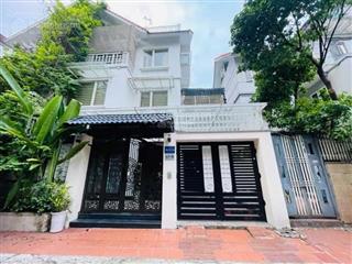 Cho thuê nhà mới đẹp lạc long quân 200m x 4 tầng, thang máy, sân vườn rộng, full nội thất 40tr