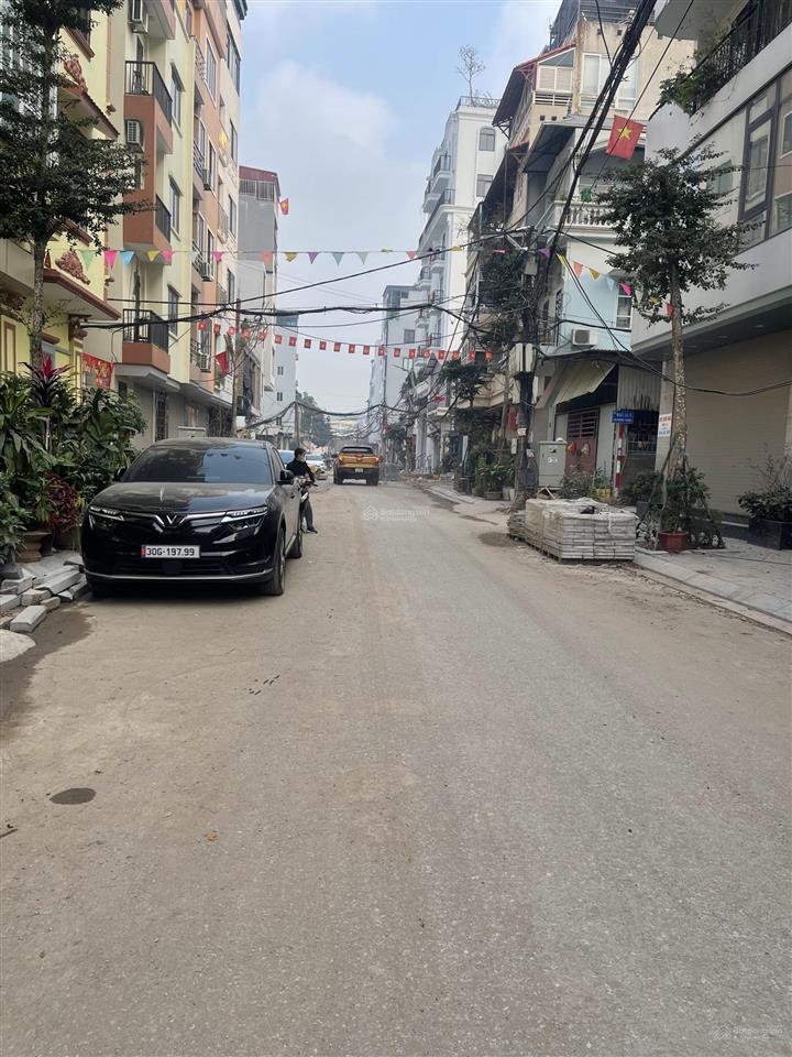 Cho thuê nhà 7 tầng ngõ 343 an dương vương đối diện ciputra