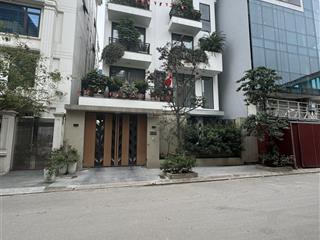 Tôi mời thuê nhà phố nguyễn văn huyên cầu giấy 95m2  5 tầng, nhà phân lô đẹp, ô tô tải đỗ, 30tr/t