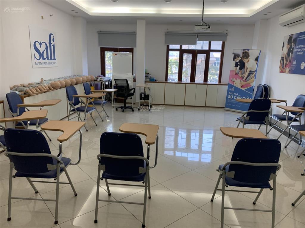 Cho thuê nhà phân lô phố khuất duy tiến thanh xuân 70m2  5 tầng  ô tô đỗ thỏa mái  16tr/th