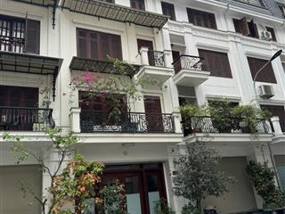 Cho thuê tòa nhà phố lê văn thiêm 80m2  6 tầng, thang máy nhập khẩu, 4 làn ôtô, nhà mới, 45tr/th