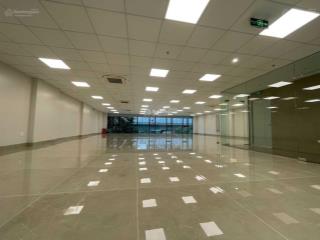 Cho thuê mặt phố lê văn lương  thanh xuân 200m23 tầng, 1 hầm, pccc thẩm định, mặt tiền khủng 10m
