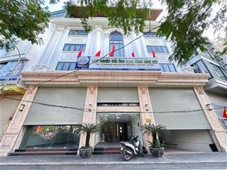 Cho thuê nhà xuân latây hồ 150m2 5 tầng, ô tô đỗ 34 chiếc, tk hiện đại, 45tr/th