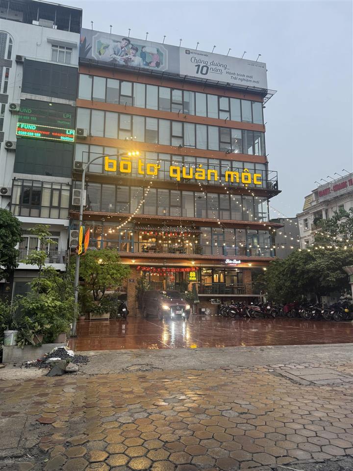Cho thuê thang máy phố nguyễn chánh gần big c, 120m2, 4 tầng, mặt tiền khủng 8m, kinh doanh đỉnh
