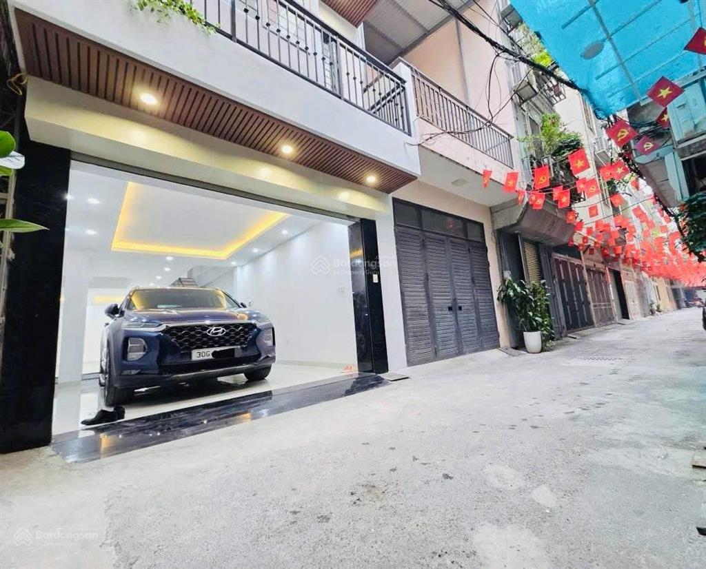 Mời thuê nhà lạc long quân 80m2 6 tầng, thang máy, 28tr/th, có gara ô tô