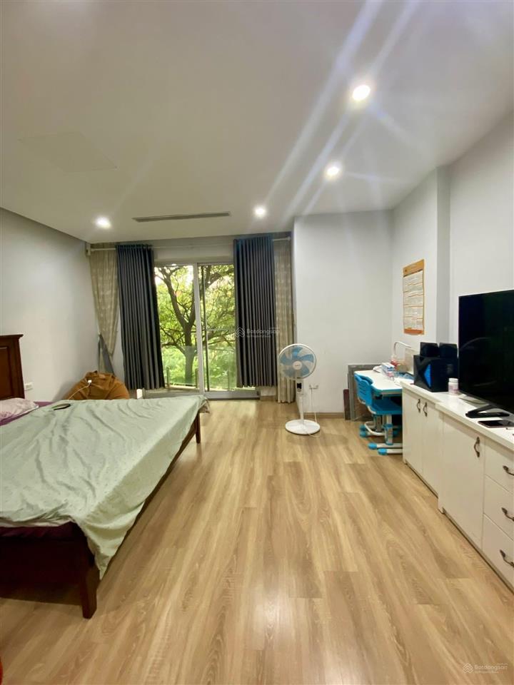Cho thuê nhà hoàng ngân  đỗ quang 80m2 5 tầng, nhà vừa hoàn thiện, ô tô tải thoả mái, 26tr/th
