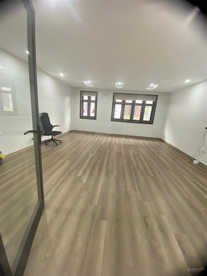 Cho thuê nhà hoàng ngân  đỗ quang 80m2 5 tầng, nhà vừa hoàn thiện, ô tô tải thoả mái, 26tr/th