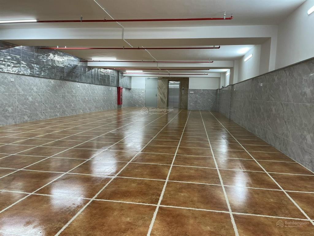 Cho thuê toà nhà nguyễn trãi 170m2 8 tầng, 1 hầm, mặt tiền 10m, pccc thẩm duyệt, 135tr/th