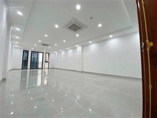 Cho thuê tòa nhà hoàng cầu đống đa 90m² 8 tầng, thang máy, xe tải dừng đỗ, 50tr/th