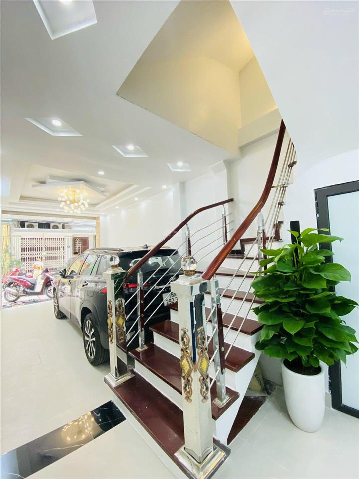 Cho thuê nhà lạc long quânvõ chí côngxuân la tây hồ 70m2 5 tầng, 2 mặt tiền ôtô, thang máy, 26tr