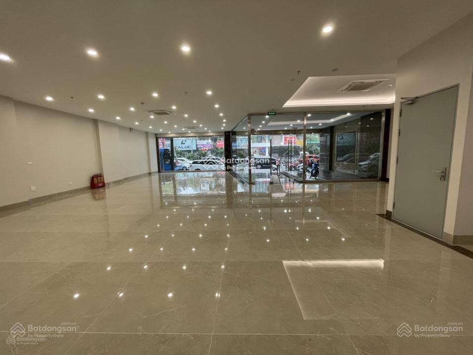 Cho thuê tòa nhà phố trường chinh  nguyễn trãi 250m2, 10 tầng, 1 hầm, mt 15m, pccc, 199tr/th