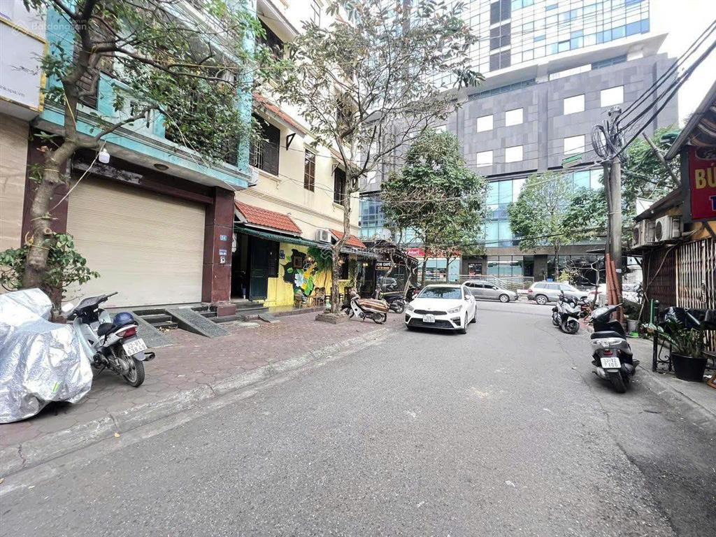 Cho thuê nhà thái hà  đống đa 100m2 4 tầng, đường 4 làn ô tô 12m, hợp văn phòng, lớp học, 35tr/th
