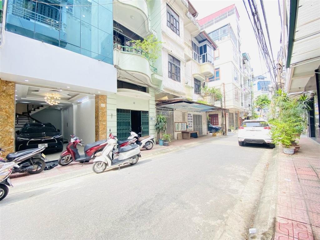 Cho thuê nhà đỗ quang, nguyễn thị định, hoàng ngân 50m2 5 tầng, ô tô đỗ ngày đêm, nhà mới, 20tr