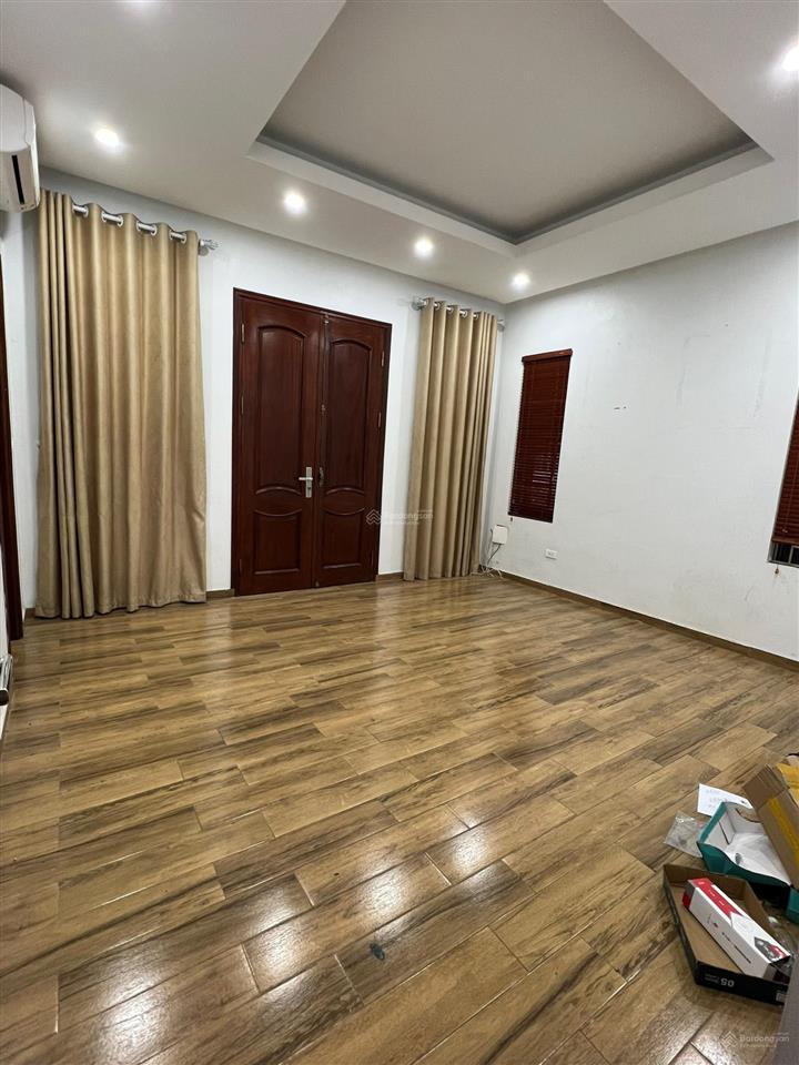 Cho thuê nhà phân lô láng hạ  đống đa 60m2 4 tầng, đồ cơ bản đầy đủ, dân trí tốt, hợp vp, nhà ở