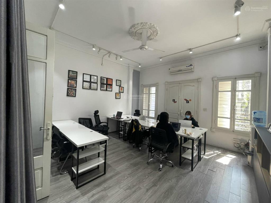 Cho thuê nhà phân lô láng hạ  đống đa 60m2 4 tầng, đồ cơ bản đầy đủ, dân trí tốt, hợp vp, nhà ở