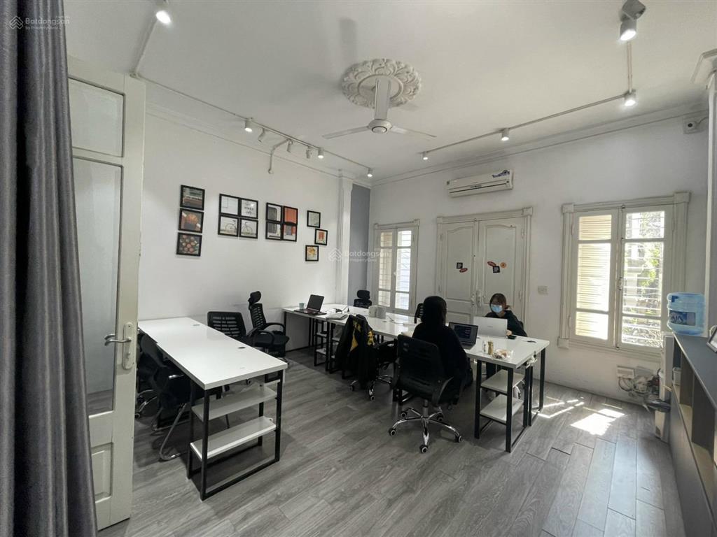 Cho thuê nhà phân lô đỗ quang  nguyễn thị định  yên hòa 55m2 5 tầng, oto đỗ ngày đêm, 20tr/th