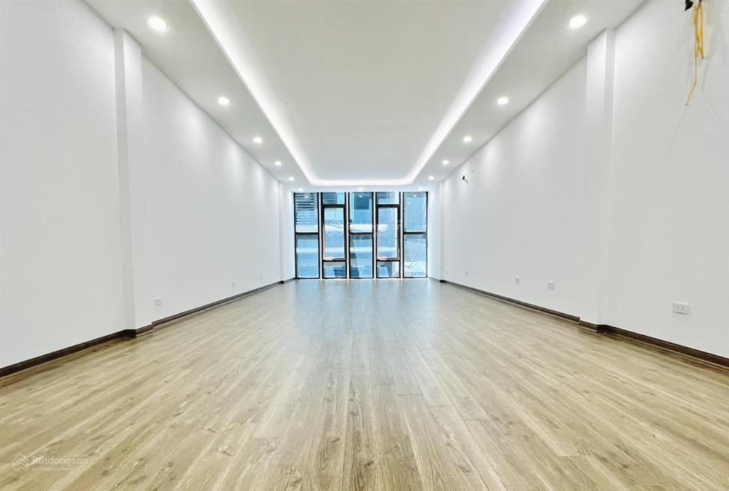 Cho thuê tòa nhà phố nguyên hồng, huỳnh thúc kháng  đống đa 90m2, 7 tầng, thang máy, 55tr/th