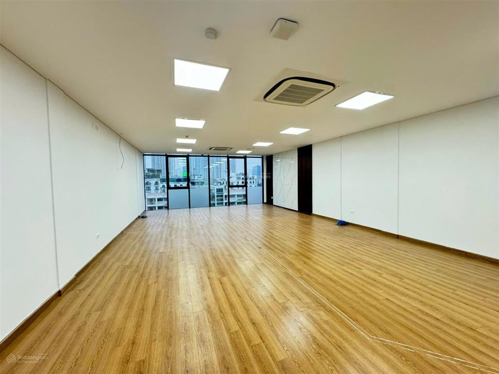 Cho thuê nhà mặt phố trường chinh  ngã tư sở 100m2  6 tầng, thang máy, nhà mới hoàn thiện