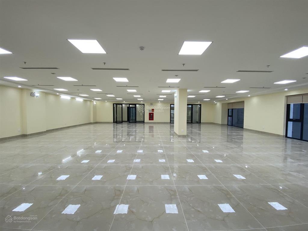 Tòa nhà mặt phố xã đàn  ô chợ dừa 150m2 8 tầng, có hầm, vừa hoàn thiện đủ pccc, 145tr/th