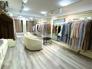 Cho thuê nhà nguyễn chí thanhláng hạ 80m2, 4 tầng, mặt tiền 8m, kinh doanh tốt, làm vp, lớp học