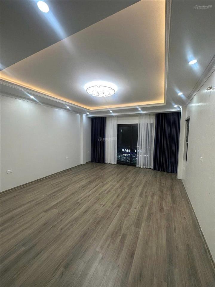 Cho thuê nhà nguyên hồng  huỳnh thúc kháng 60m2 4 tầng, 17tr, phân lô ô tô tránh, dân trí cao