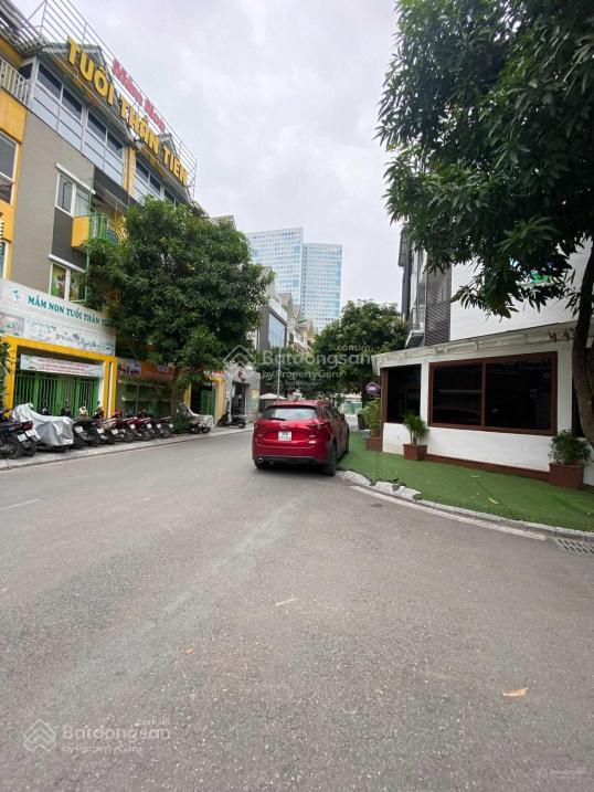Cho thuê nhà đỗ quanghoàng ngân 80m2 5 tầng, phân lô, ô tô đỗ cửa ngày đêm, 25tr/th