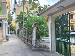 Mảnh đất hiếm  phân lô  hoặc xây căn hộ dịch vụ  ô tô vào nhà