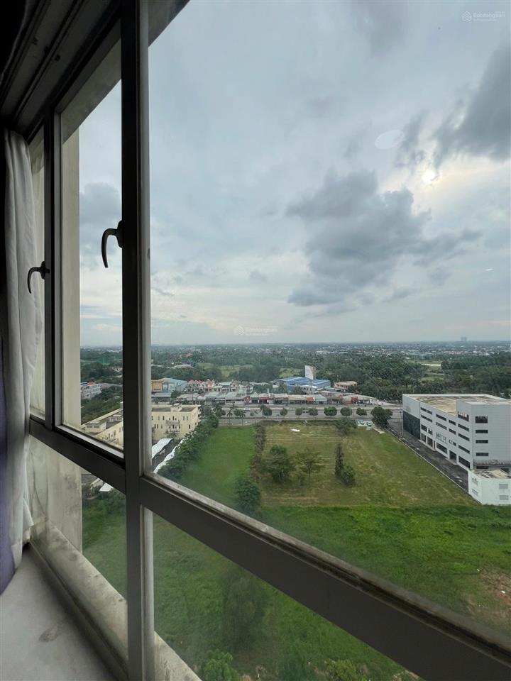 Bán khu đô thị the canary heights 2 phòng ngủ đang cho thuê 13 triệu/tháng gần aeon mall visip1