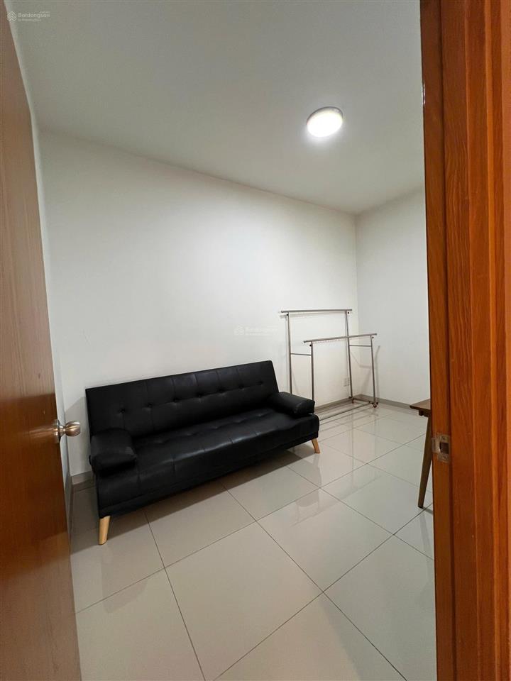 Bán khu đô thị the canary heights 2 phòng ngủ đang cho thuê 13 triệu/tháng gần aeon mall visip1