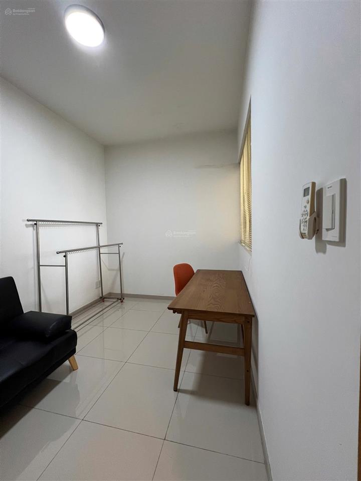 Bán khu đô thị the canary heights 2 phòng ngủ đang cho thuê 13 triệu/tháng gần aeon mall visip1