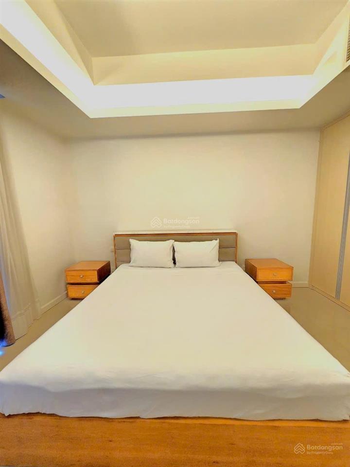 Cho thuê căn hộ 2 phòng ngủ diện tích rộng  full nội thất  tầng cao, view cầu sông hàn