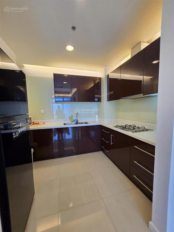 Cho thuê căn hộ 2 phòng ngủ diện tích rộng  full nội thất  tầng cao, view cầu sông hàn