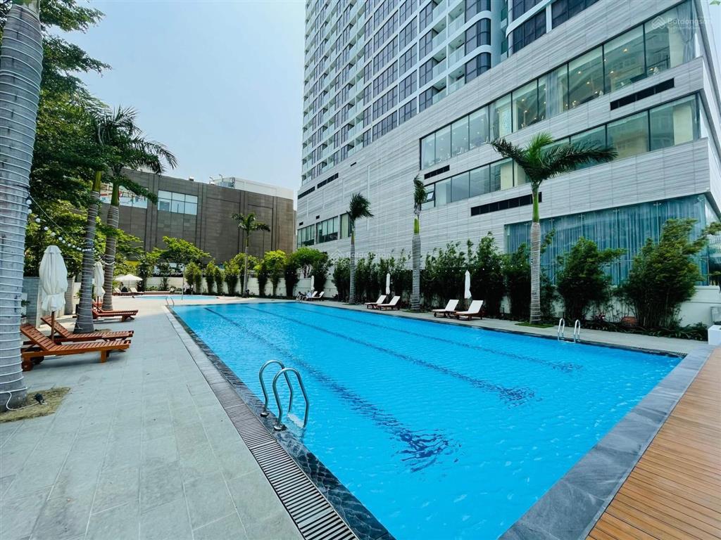 Cho thuê căn hộ 2 phòng ngủ diện tích rộng  full nội thất  tầng cao, view cầu sông hàn