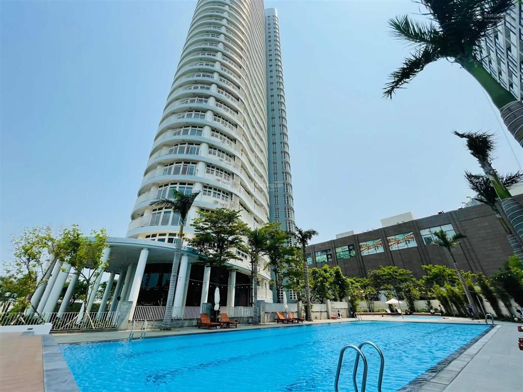 Cho thuê căn hộ 2 phòng ngủ diện tích rộng  full nội thất  tầng cao, view cầu sông hàn
