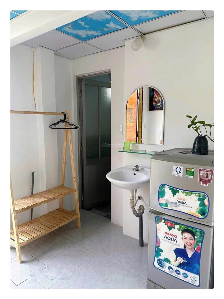 Bán gấp căn nhà 3 mặt tiền view biển phước hải brvt siêu đẹp ngang 5,7x19 nở hậu 5,9m giá chỉ 11tỷ