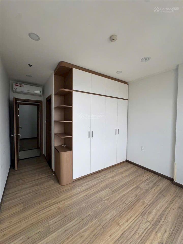 Giá cđt bcons plaza ngay làng đại học 61m2 2pn+2wc 2ty589tr đã vat