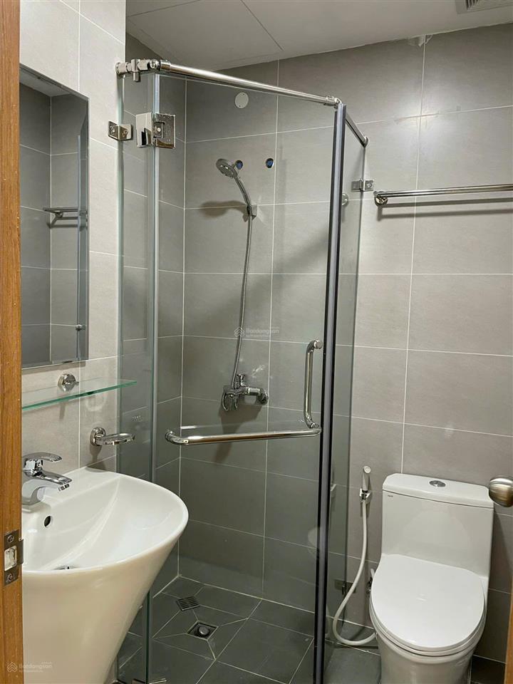 Cho thuê giá ưu đãi 6.5tr  bcons plaza  máy lạnh tầng trung