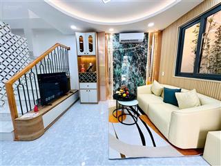 Nhà hẻm 3m đẹp ngay ngã tư hàng xanh  bạch đằng  p15  33m2  4tầng, chỉ 5,6 tỷ còn thương lượng!