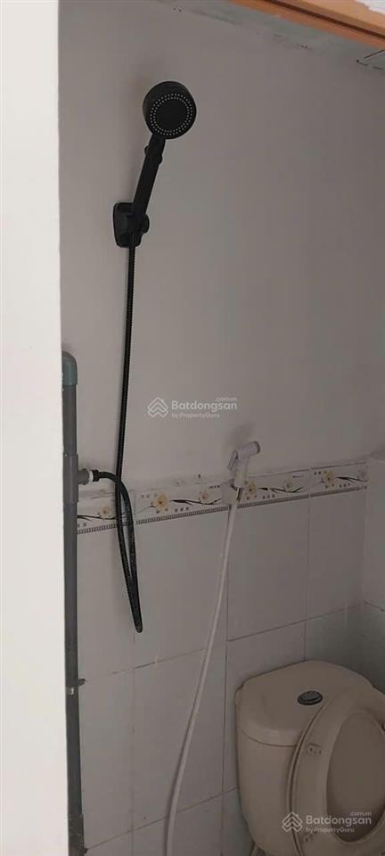 Cho thuê nhà quận 6, hẻm xe hơi bà hom, 5tr, nhà điện nước nhà nước, gần vòng xoay phú lâm