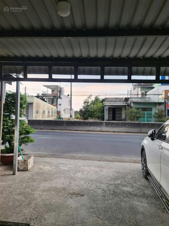 Cho thuê nhà nguyên căn mặt tiền lộ nhựa lớn tl830 (nay là tỉnh lộ 824), gần kcn idico, thịnh phát