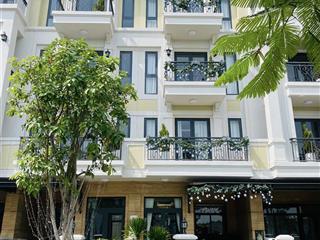 Bán biệt thự the classia, võ chí công, 257.2m2, view đẹp