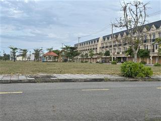 Cơ hội vàng để sở hữu lô đất sát sông cổ cò đối diện công viên