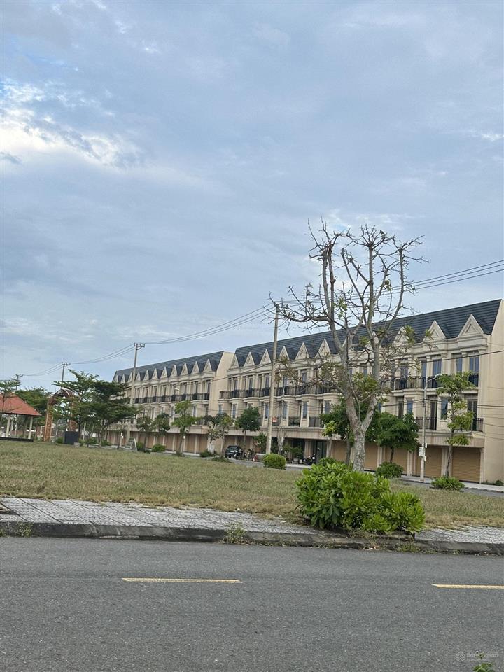 Nhanh tay sở hữu căn shophouse đang vận hành cực tốt tại khu ngọc dương