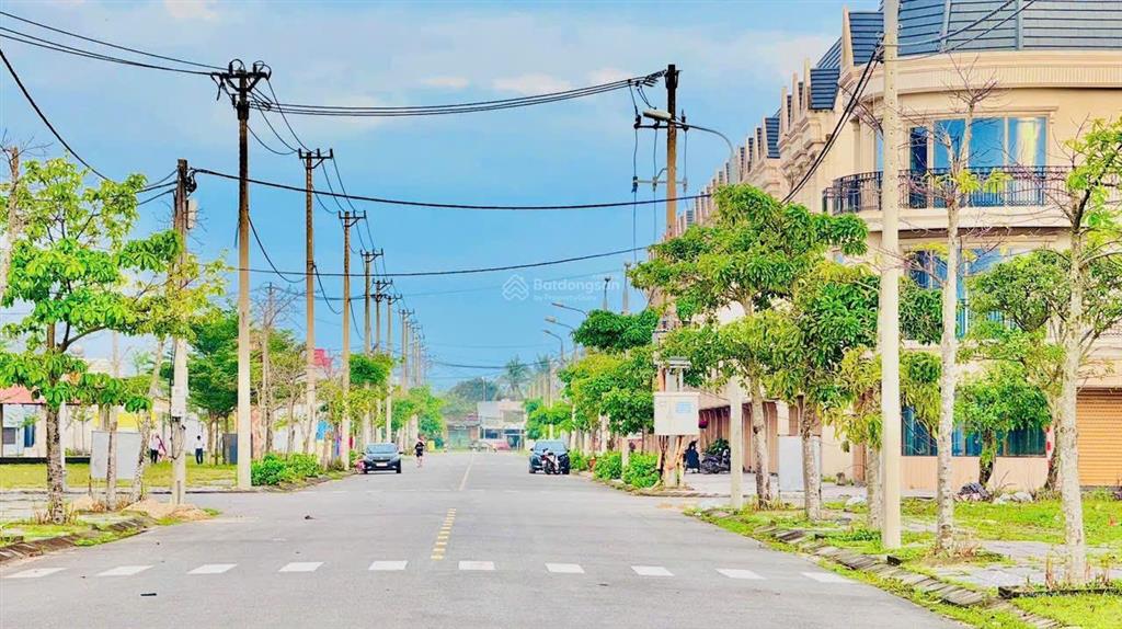 Bán lô đất đối diện công viên sát sông cổ cò giá cực tốt