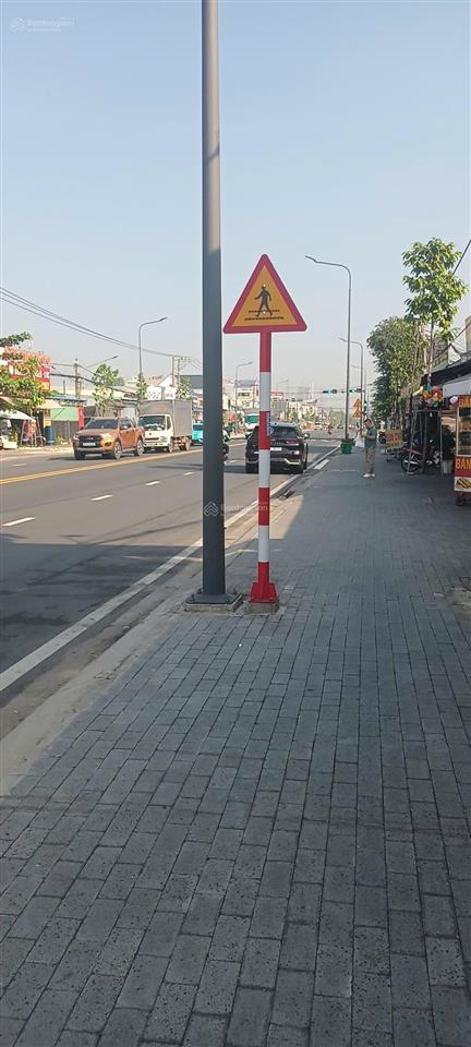 Bán nhanh nhà mặt tiền huỳnh văn lũy, phú mỹ, thủ dầu một, bình dương. vị trí đắc địa, giá cực tốt