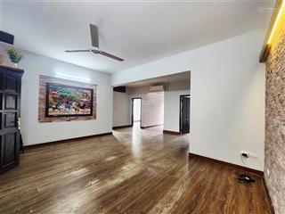 Bán căn hộ chính chủ tại ct16 định công. diện tích 101m2, 3 phòng ngủ.