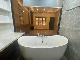 Cần tiền bán gấp căn nhà 5 tầng  tuyến 2 võ nguyên giáp, hoàng huy mall