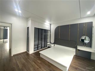 Bán nhà 5 tầng mặt đường gần chợ hàng lê chân