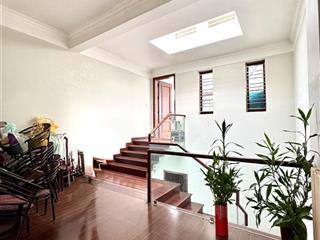 Nhà siêu đẹp icc vĩnh niệm  có thang máy