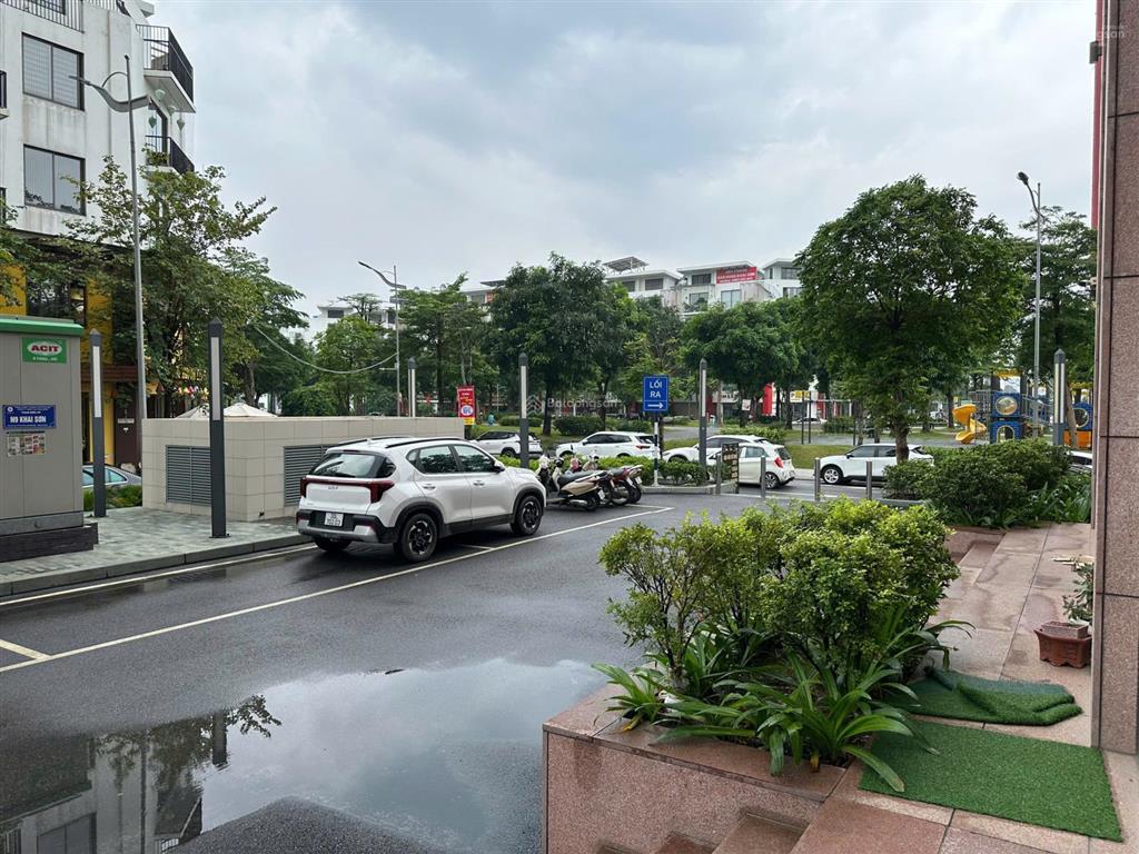 Chủ nhà cắt lỗ bán nhanh shophouse chân đế chung cư khai sơn city, 14,5 tỷ diện tích 153m2